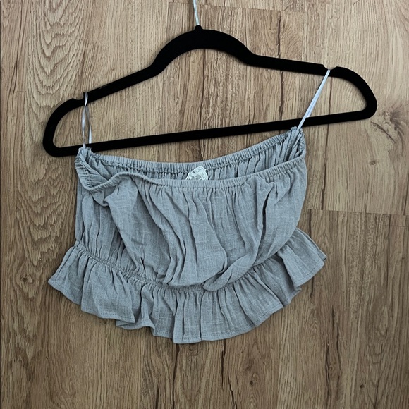 Sadie & Sage Tops - Sadie & Sage Gray Ruffled Crop Top